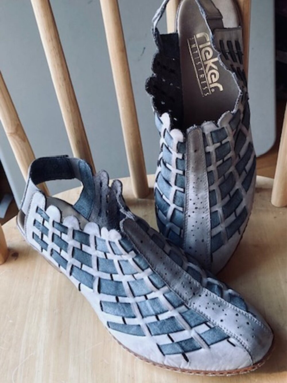 Rieker Antistress Basket Weave Leather Shoes 40 Gray/Char w/Western Kitten Heels